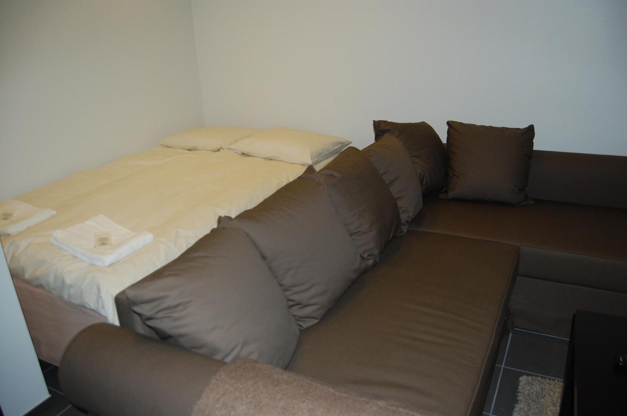 Bjaerkas Golf & Country Club Apartman Nivelax Szoba fotó