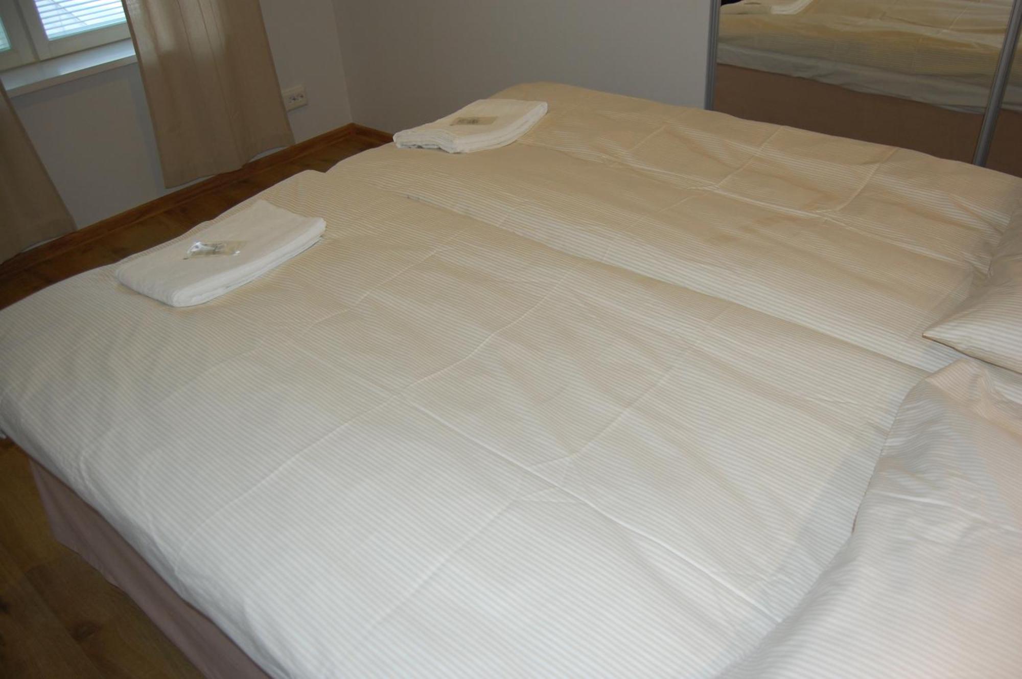 Bjaerkas Golf & Country Club Apartman Nivelax Szoba fotó