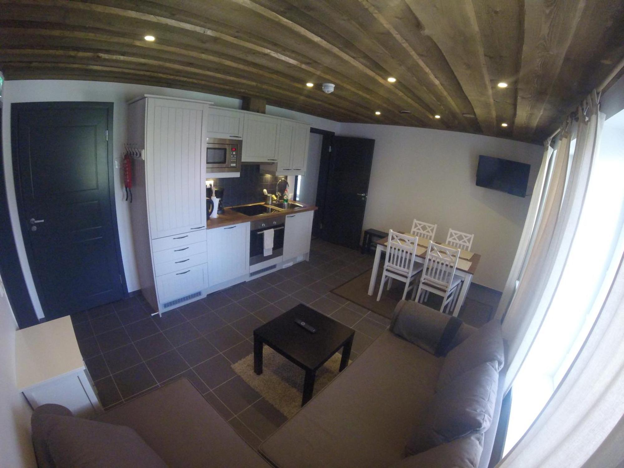 Bjaerkas Golf & Country Club Apartman Nivelax Szoba fotó